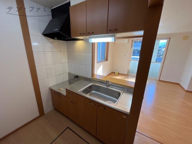 キッチン　同一物件別部屋写真