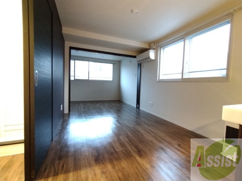 居室・リビング　広くてキレイなＬＤＫが広がっていて、充実した生活が送れそう。