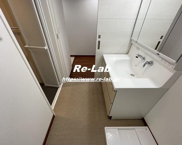 洗面設備　※参考として他のお部屋の写真