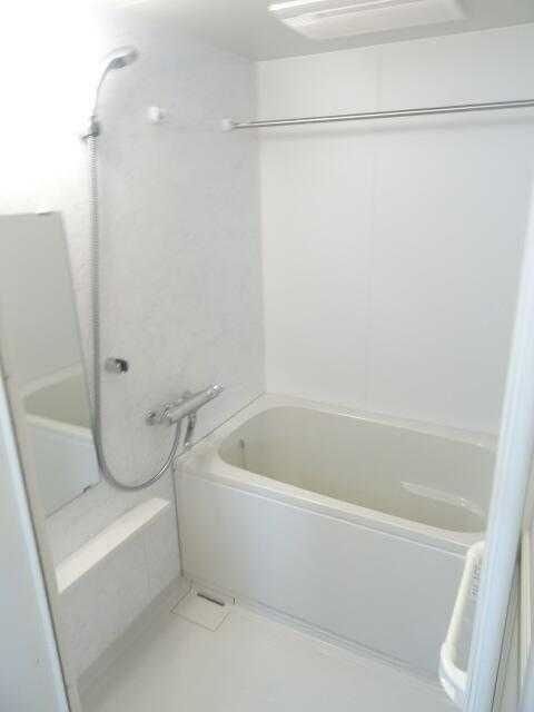 バス・シャワールーム　※他号室参考写真