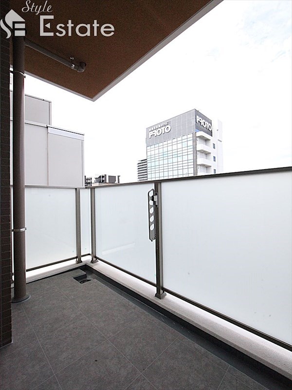 バルコニー　バルコニー