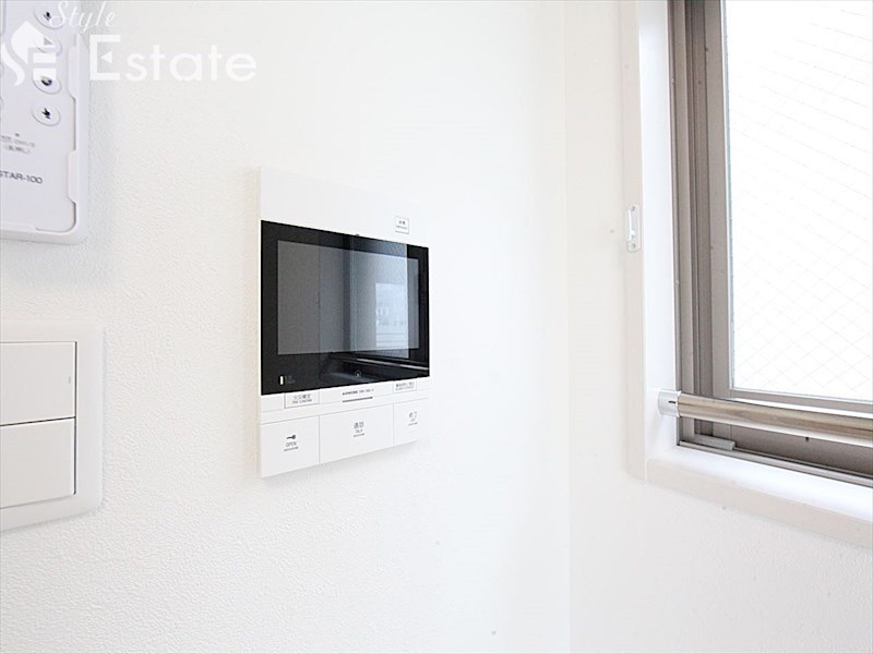 セキュリティ　モニター付きインターホン