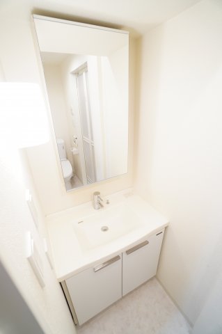 洗面設備　※同物件・同タイプの写真です。