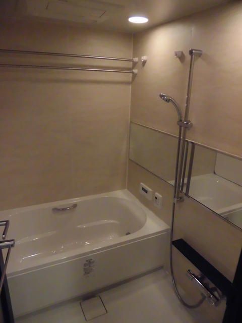 バス・シャワールーム　お風呂です