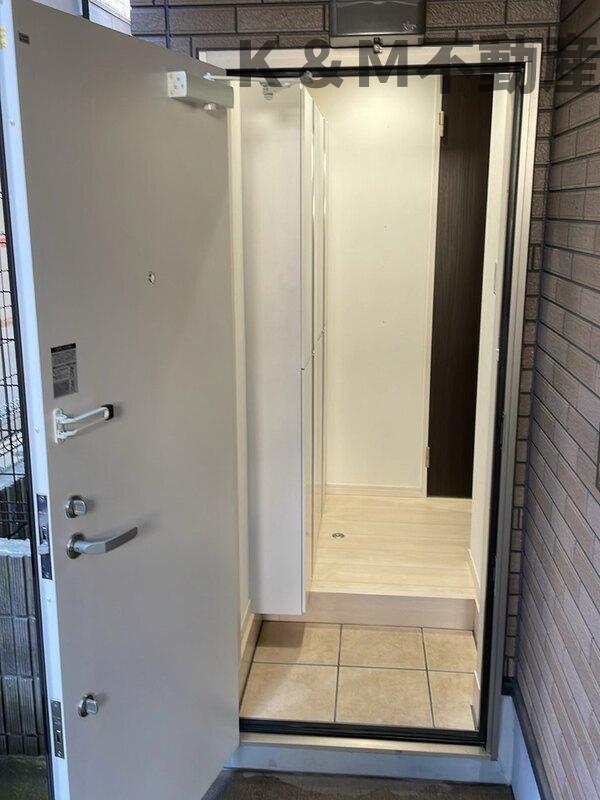 玄関　落ち着いた玄関です