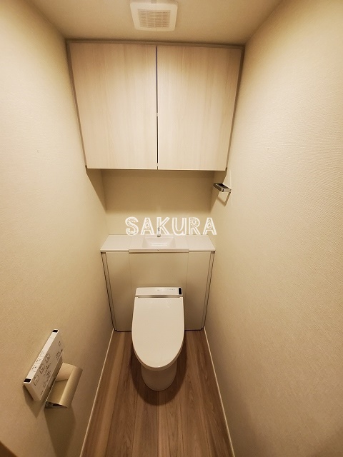 トイレ　嬉しい温水洗浄便座♪