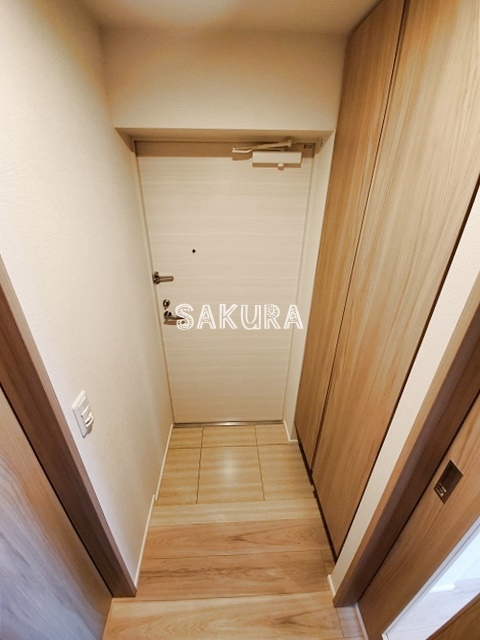 玄関　収納豊富なシューズボックスです♪