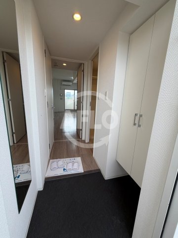 玄関　セレニテ京橋クレア　玄関