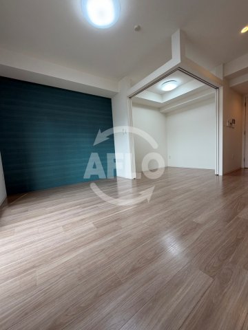 居室・リビング　セレニテ京橋クレア　リビング