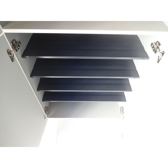 玄関　シューズボックス