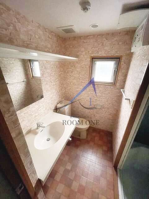 洗面設備　洗面台です。