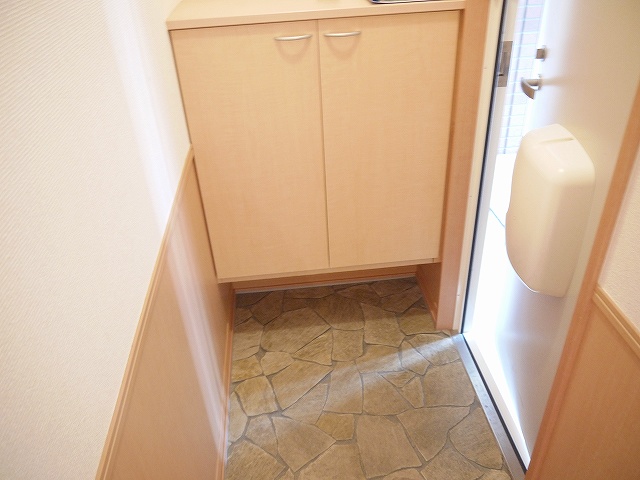 玄関　シンプルで使いやすい玄関です