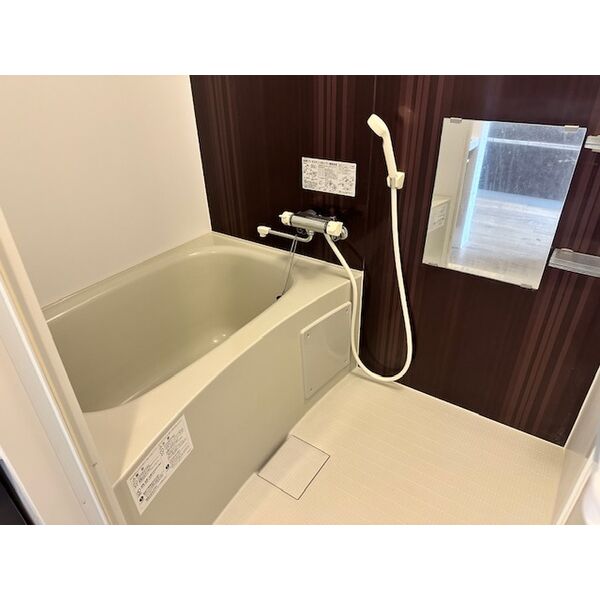 バス・シャワールーム　きれいなお風呂で快適バスタイム♪