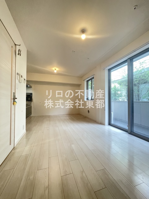 居室・リビング　自由に家具を配置できる広々としたリビングダイニングです♪