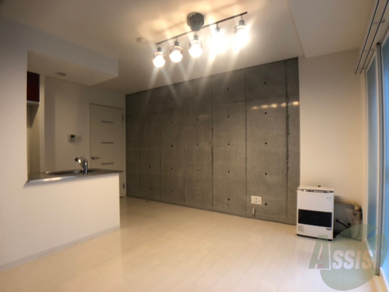 居室・リビング　広くてきれいなリビングです！快適に過ごせそうですね。