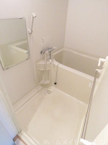 バス・シャワールーム　バス