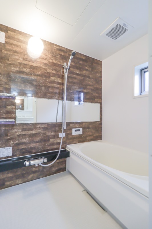 バス・シャワールーム　図面と現状に相違がある場合には現状を優先