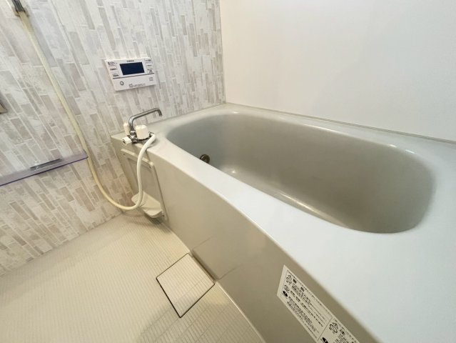 バス・シャワールーム　詳細は、RISUMO江坂本店までお問合せください♪