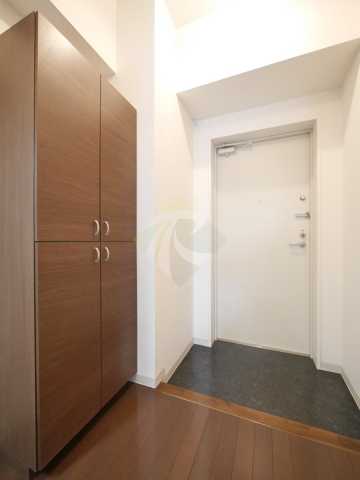 玄関　リヴシティ早稲田