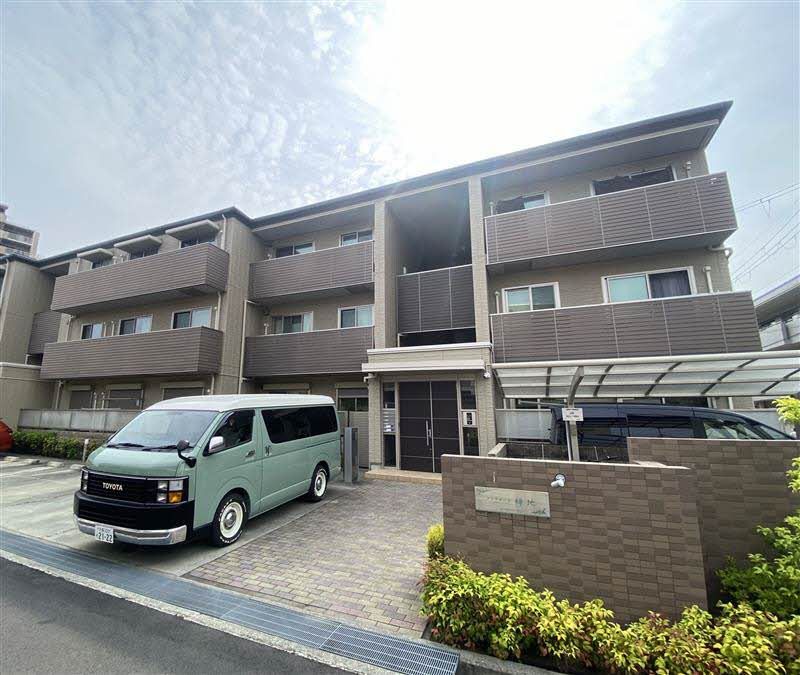 建物外観　積水ハウス施工の賃貸住宅です。