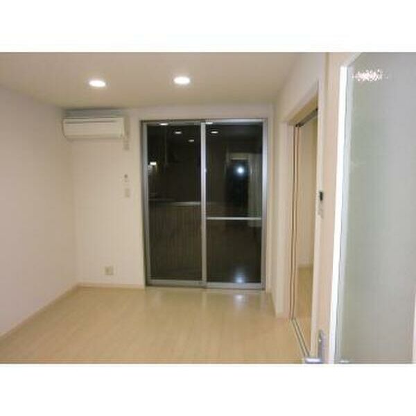 居室・リビング　別部屋参考写真