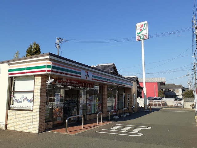 コンビニ　セブンイレブン近見２丁目店（コンビニ）まで550m