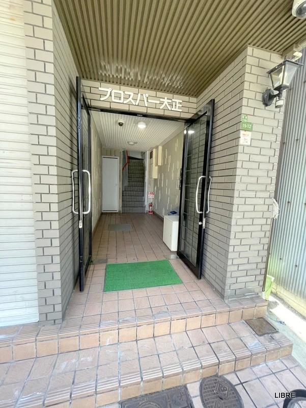 エントランス　建物入口です！