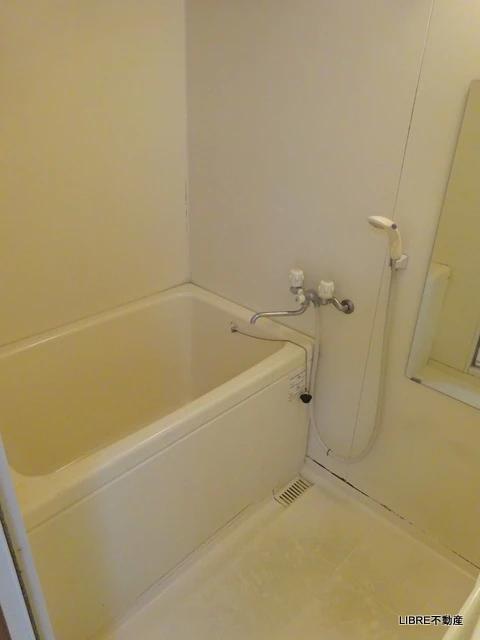 バス・シャワールーム　ゆったり入れるお風呂！