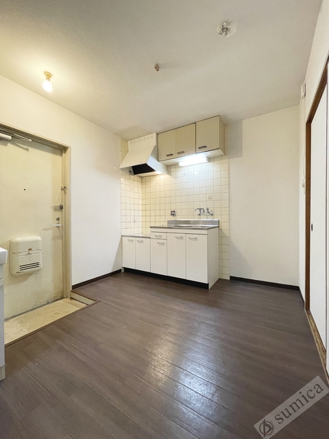 居室・リビング　充分な広さがあるキッチンスペース♪♪