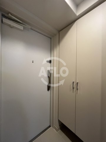 玄関　コンフォリア江坂広芝町　玄関