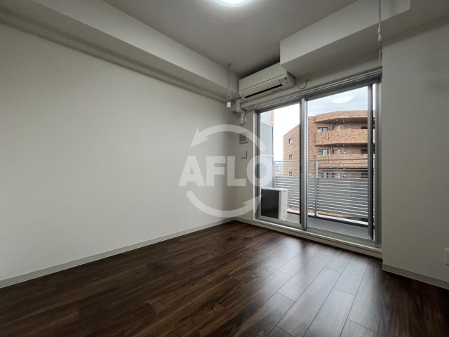 居室・リビング　コンフォリア江坂広芝町　リビング