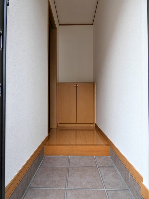 玄関　落ち着いた玄関です