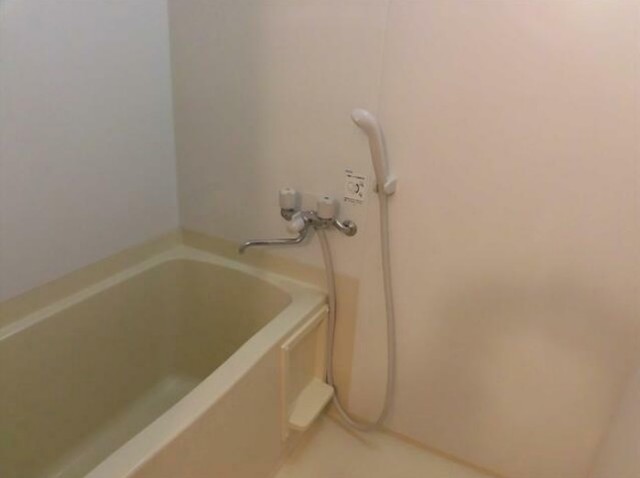 バス・シャワールーム　バスルーム