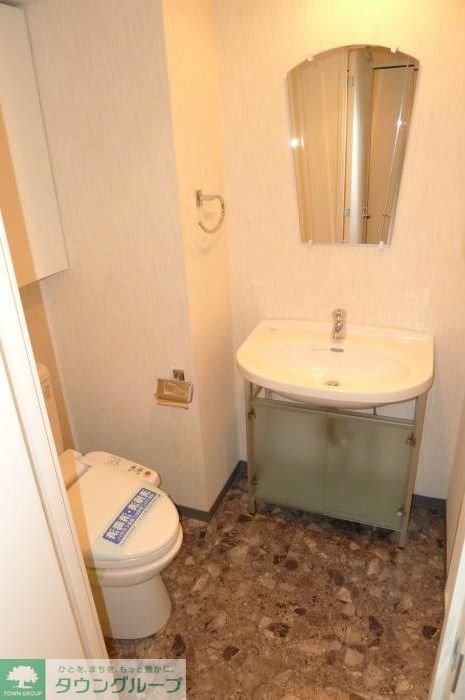 トイレ　サニタリールーム