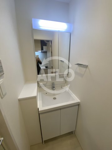 洗面設備　スプランディッド天王寺III　独立洗面台