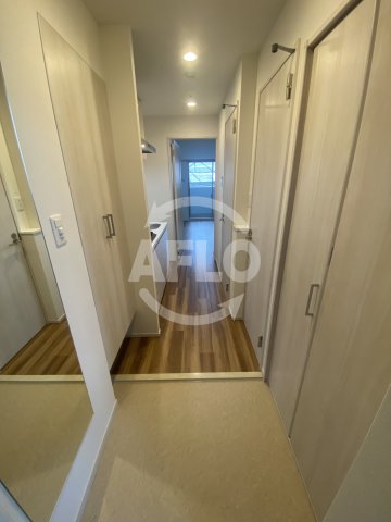 玄関　スプランディッド天王寺III　玄関