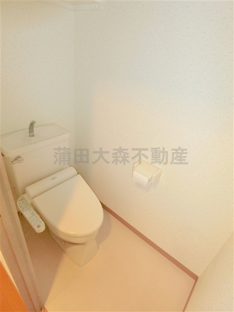 トイレ　温水洗浄便座付きトイレ