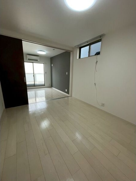 居室・リビング　居間です