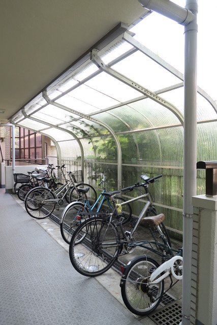 その他共有部分　屋根付き駐輪場