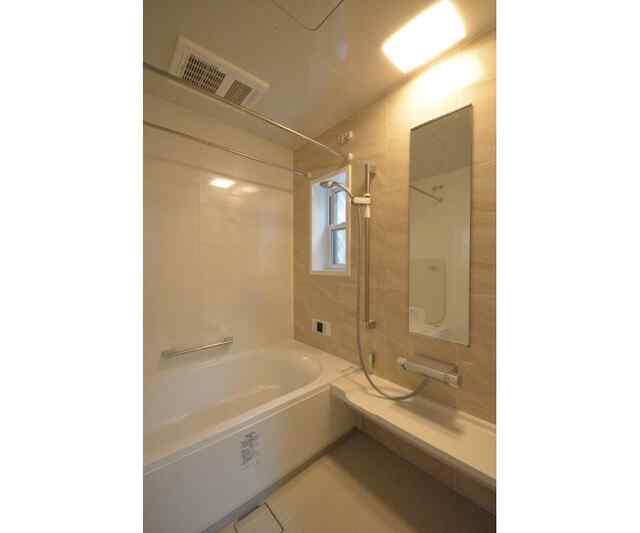 バス・シャワールーム　?