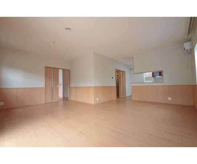 居室・リビング　?