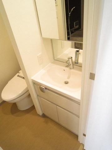 洗面設備　独立洗面台