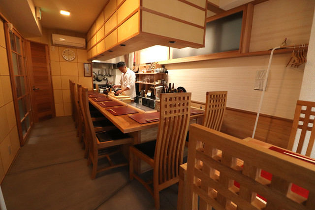 飲食店　麻布十番 お川（飲食店）まで225m