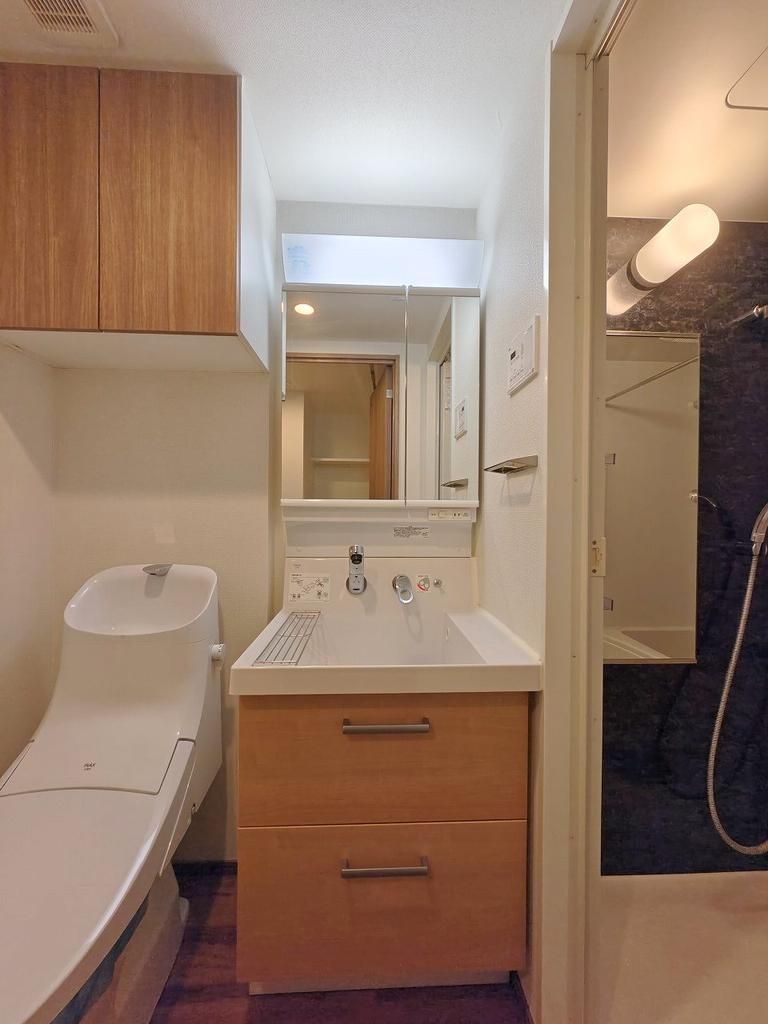 トイレ　シンプルで使いやすいトイレです