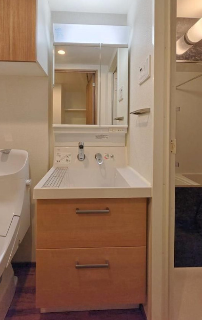 洗面設備　広い洗面スペース