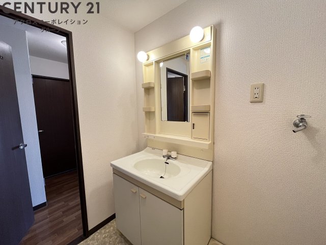 洗面設備　独立洗面台付き！