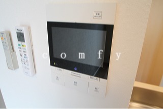 セキュリティ　モニター付きインターホン