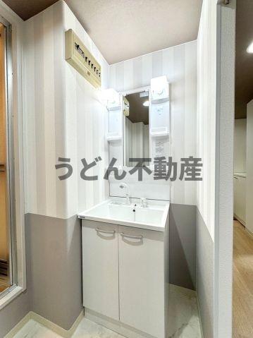 洗面設備　うどん県のお部屋探しはうどん不動産へ うどんちゃんとLINE