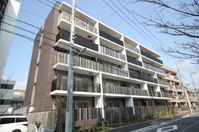 建物外観　５階建ての賃貸マンション