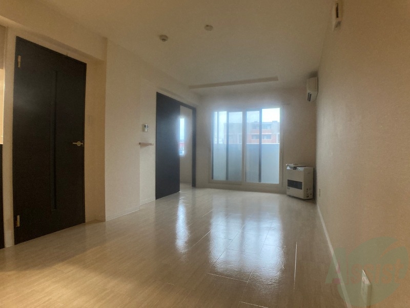 居室・リビング　広くてキレイなお部屋が広がっていて、充実した生活が送れそう。